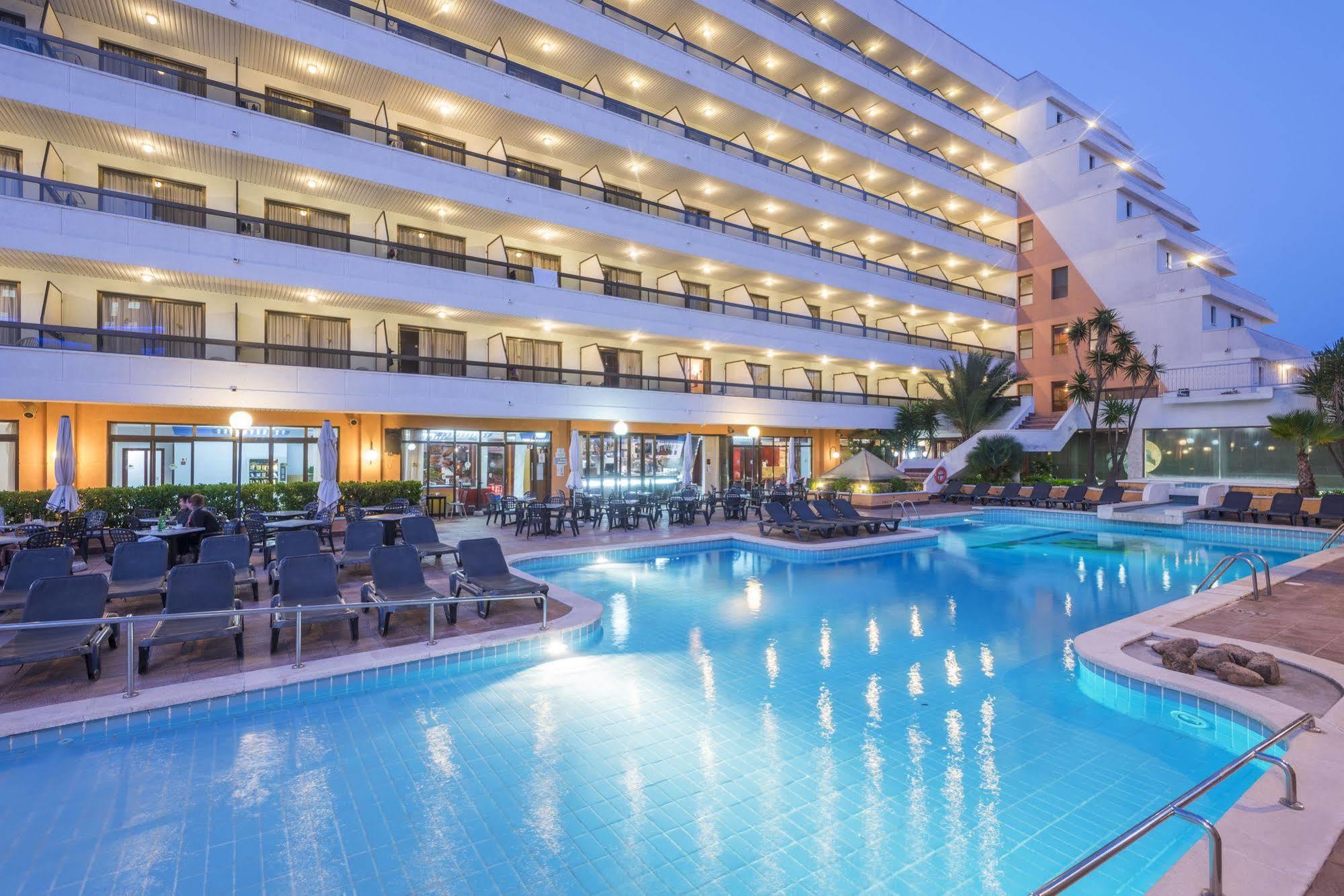Tropic Park Hotel Malgrat de Mar Bagian luar foto